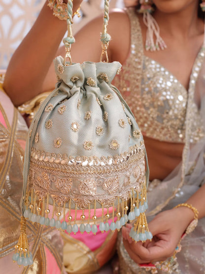 nooranipotli_1_abda959a-34d4-454d-8dfe-cd0f413d35e7