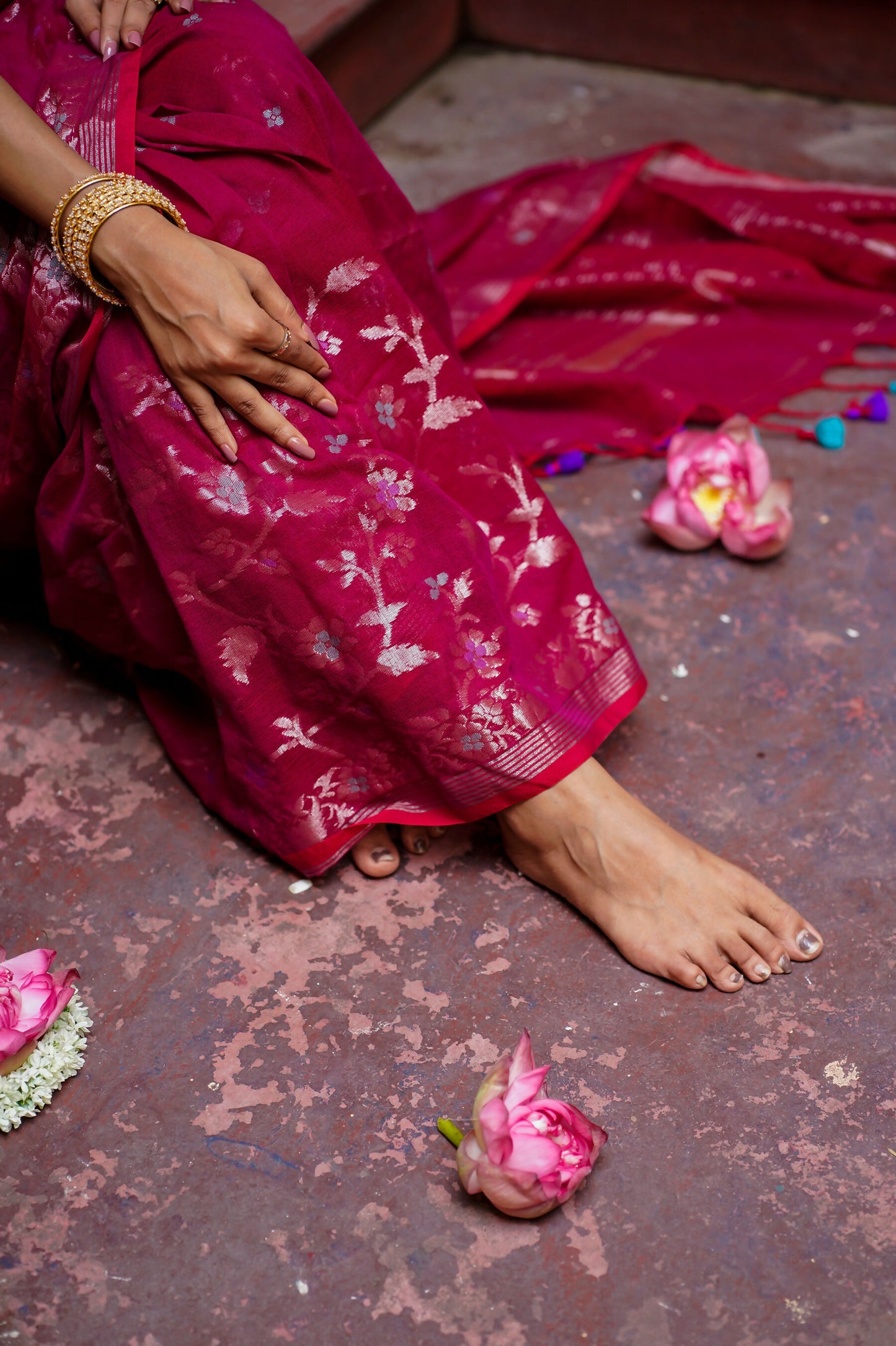 Meena Kumari Handwoven Cotton Pink Saree