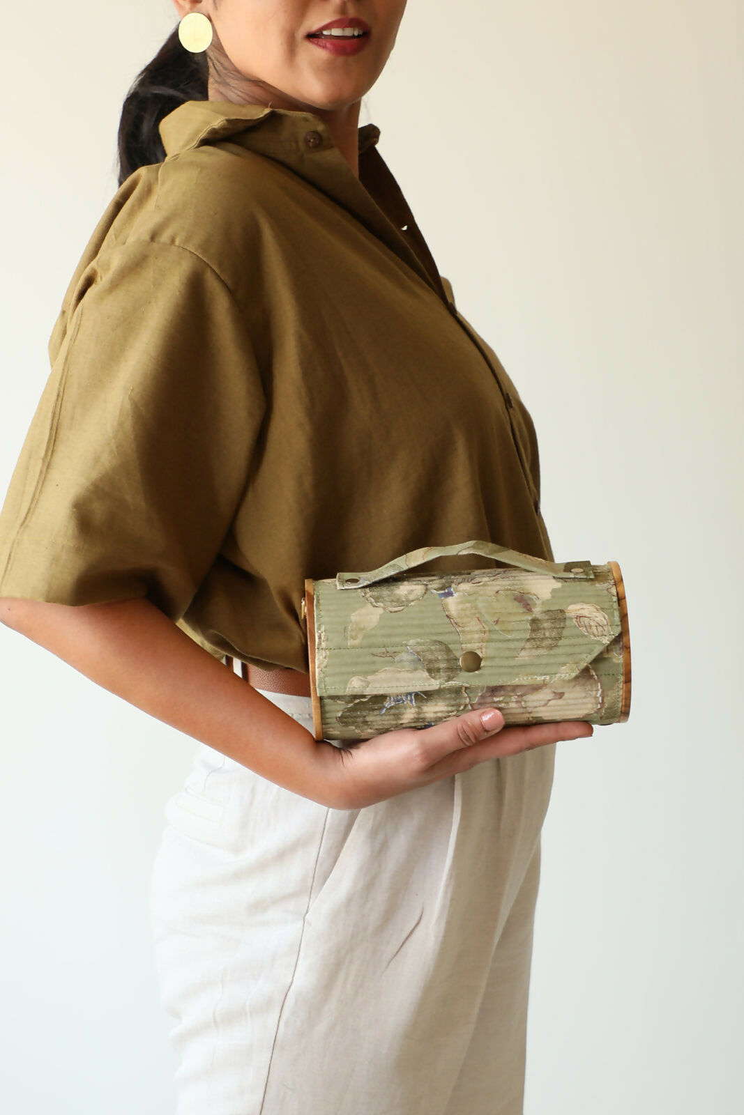 Lily Love Round Clutch Single Sleeve