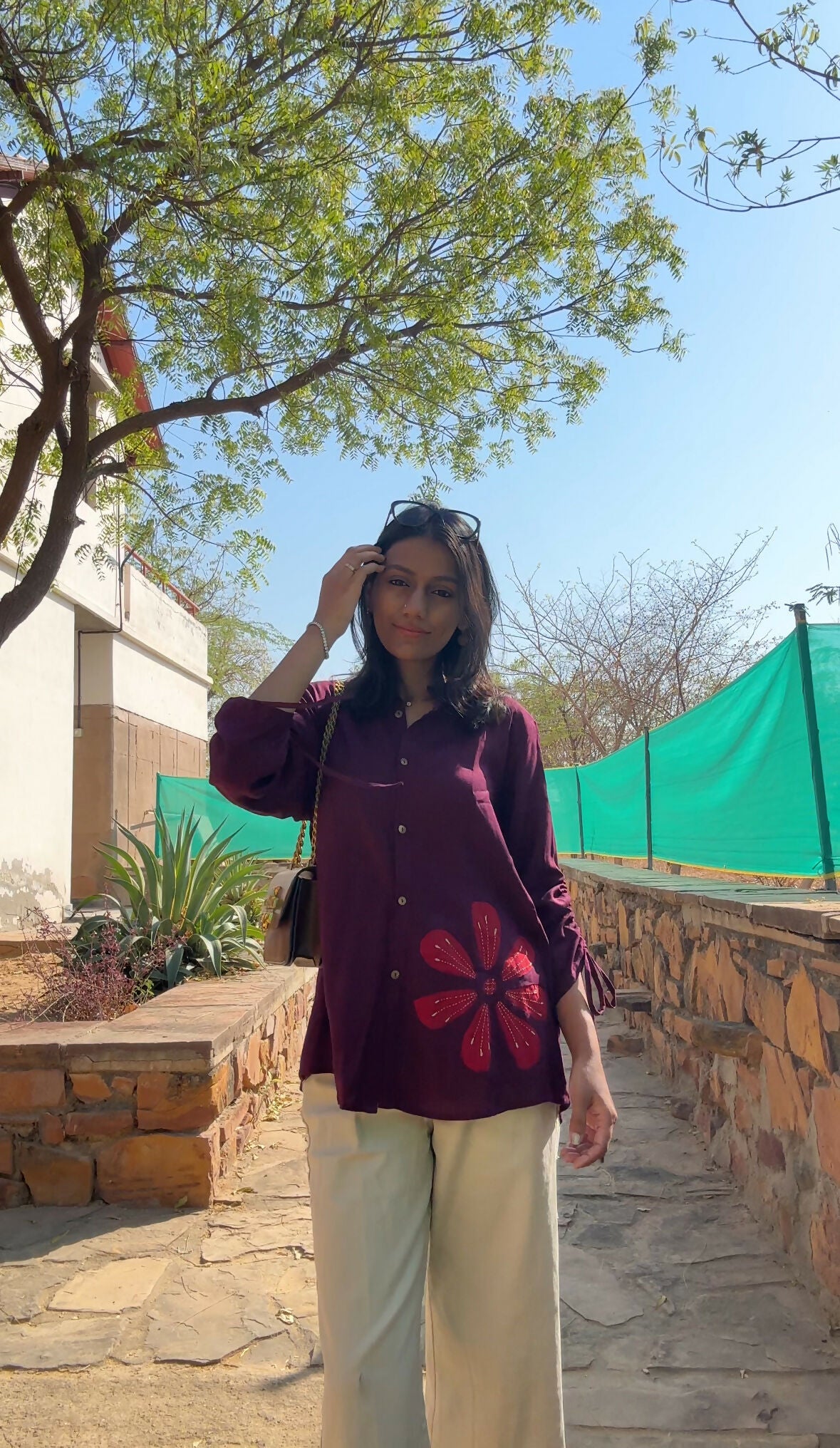 hand applique shirt with drawstring