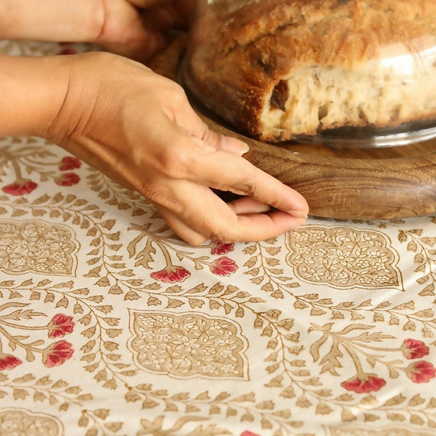 Sweet Almond Round Wipeable & Anti-slip Tablecover