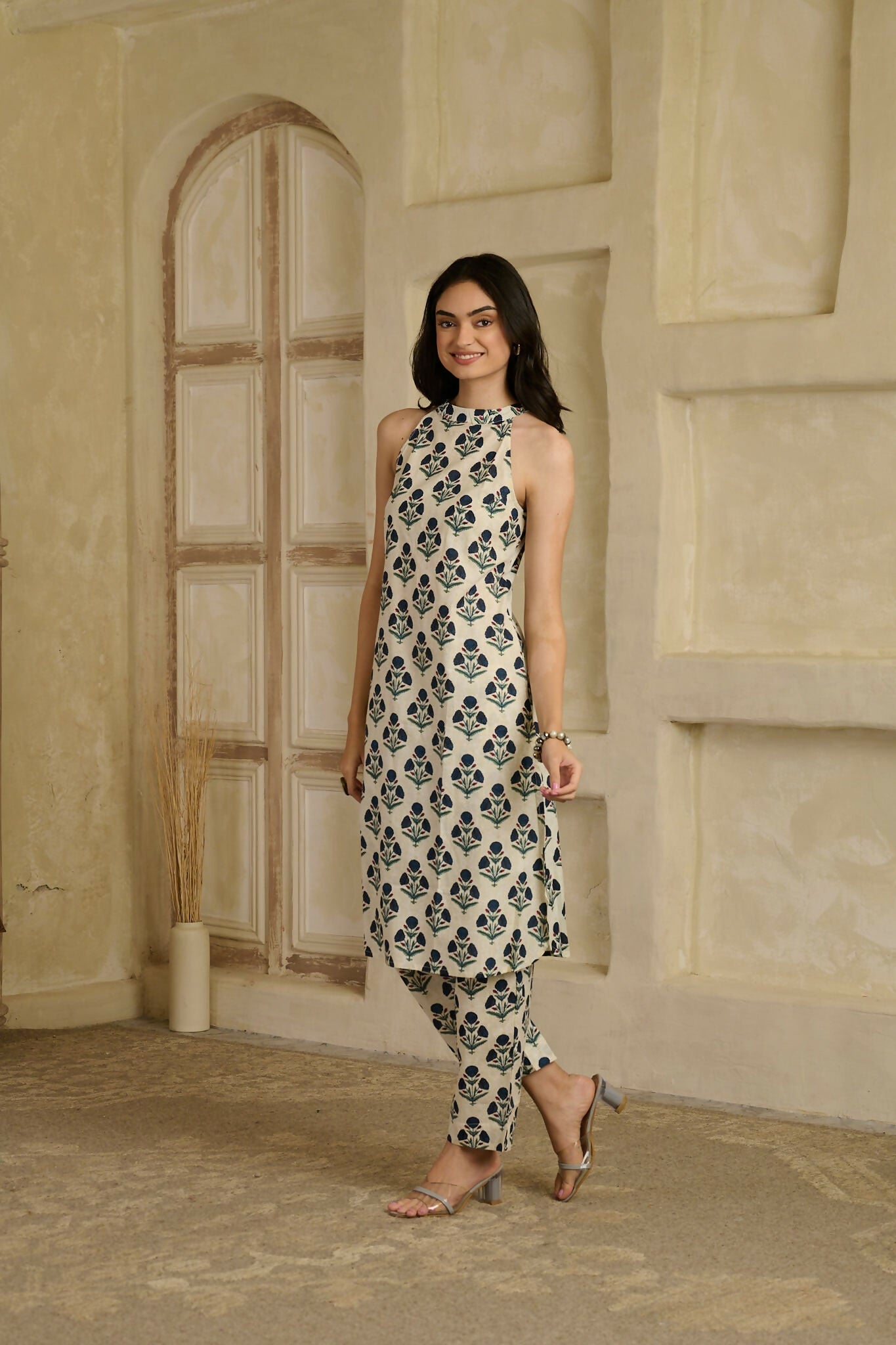 15-03-25Ashimaji67819