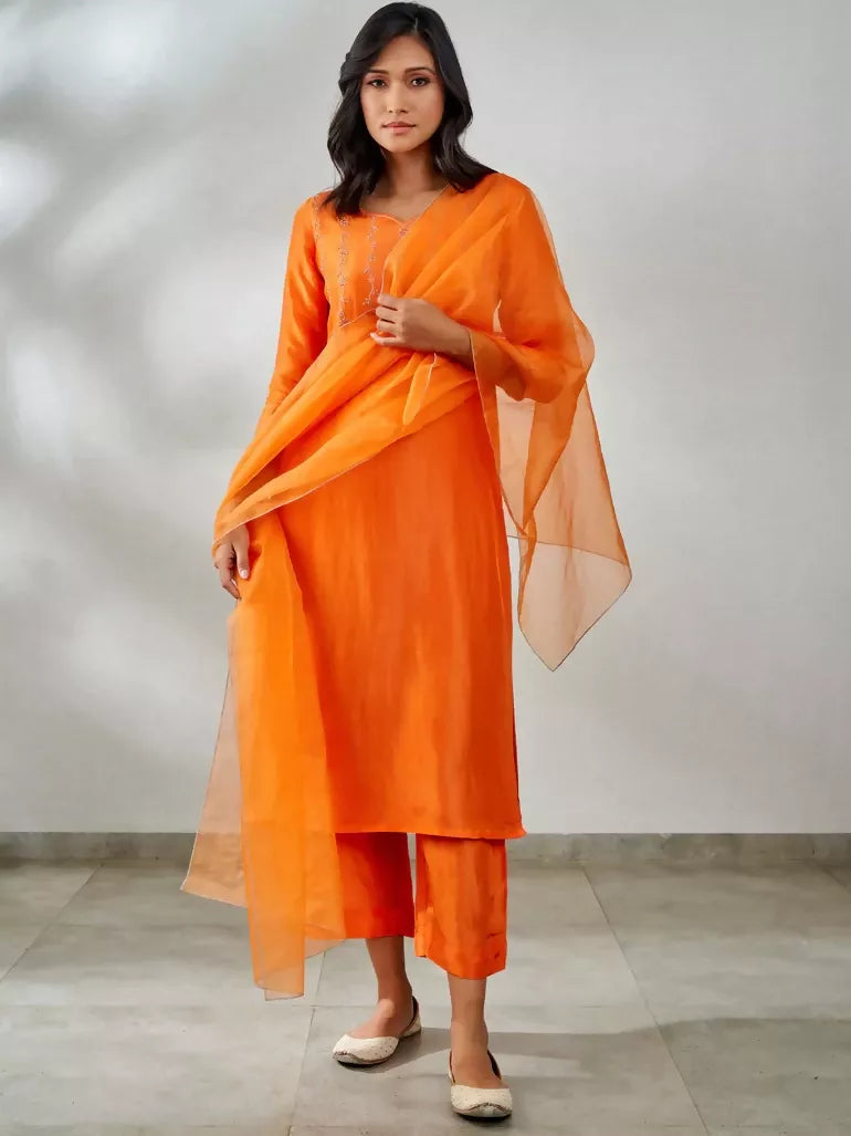 Farha Kurta Set