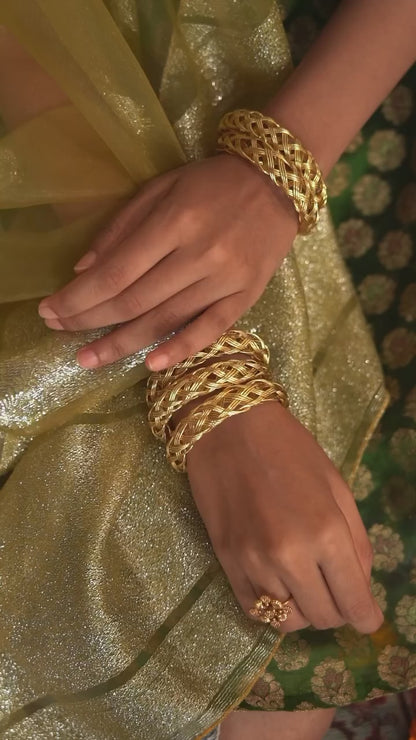 Charulata Gold Kada