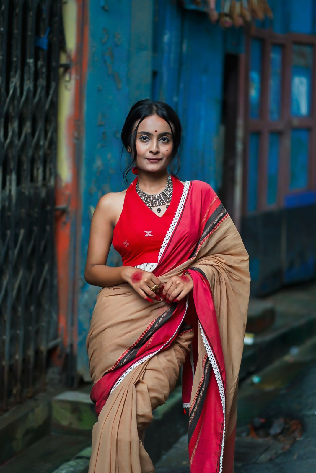 Bela Bose Brown Handwoven Saree