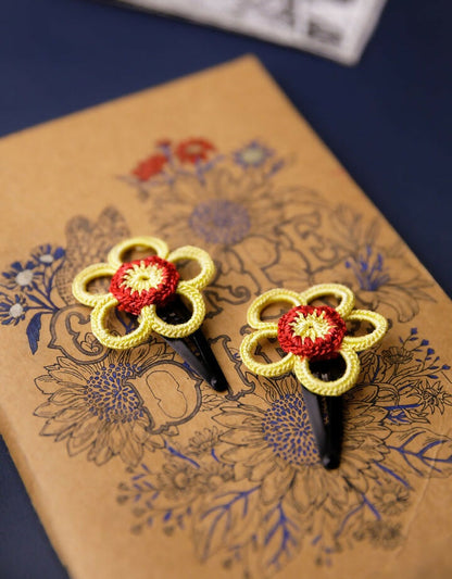 Flower Hair Clips Set Dahlia