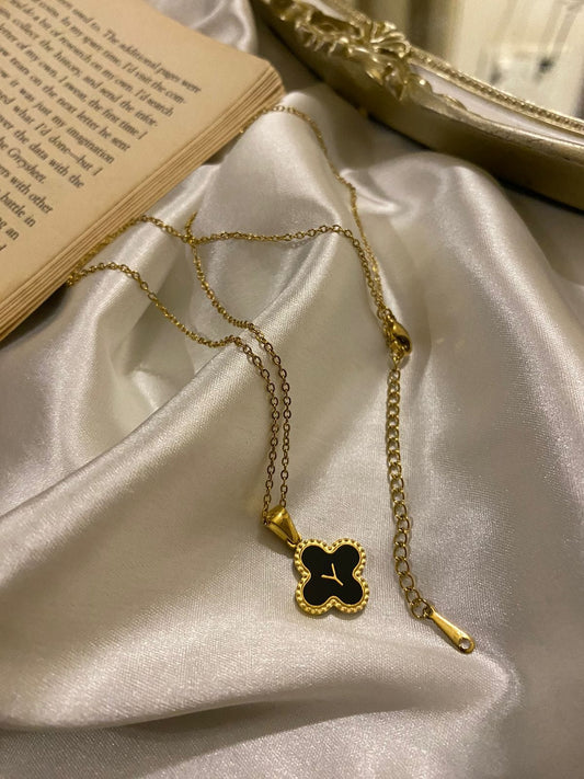 Engrave Delights Clover Leaf Alphabet Pendant (A-Z)