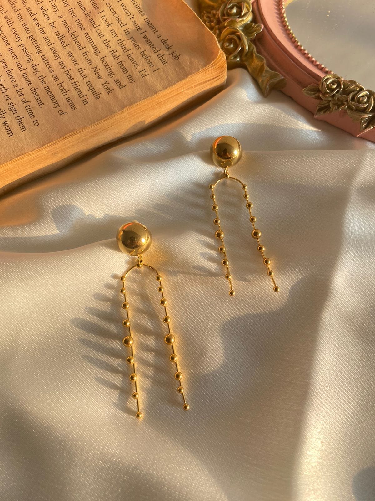 That Minimal Girlie Danglers