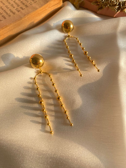 That Minimal Girlie Danglers