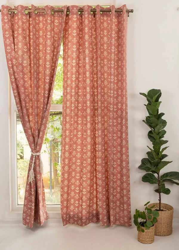 DahliaRustCottoncurtain1_009be264-f2ea-44ed-81de-27e8ef4db709