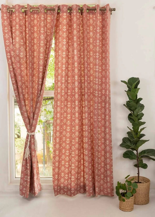 DahliaRustCottoncurtain1_009be264-f2ea-44ed-81de-27e8ef4db709