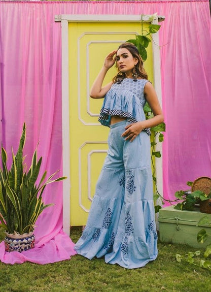 Aasmaan Top & Sharara