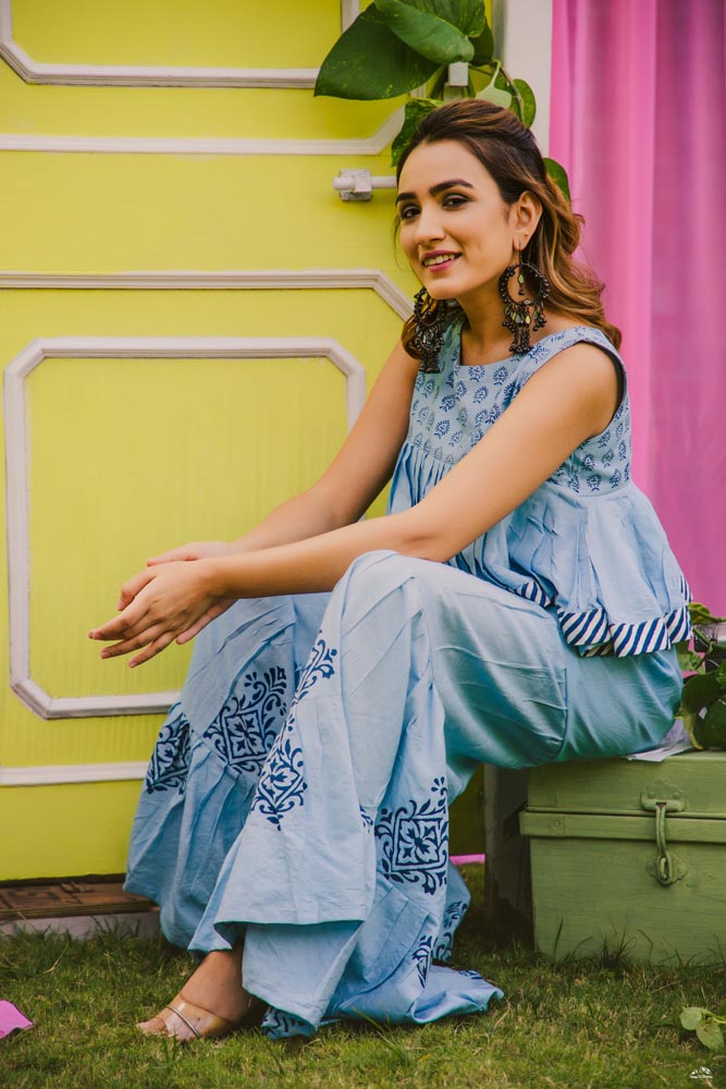 Aasmaan Top & Sharara