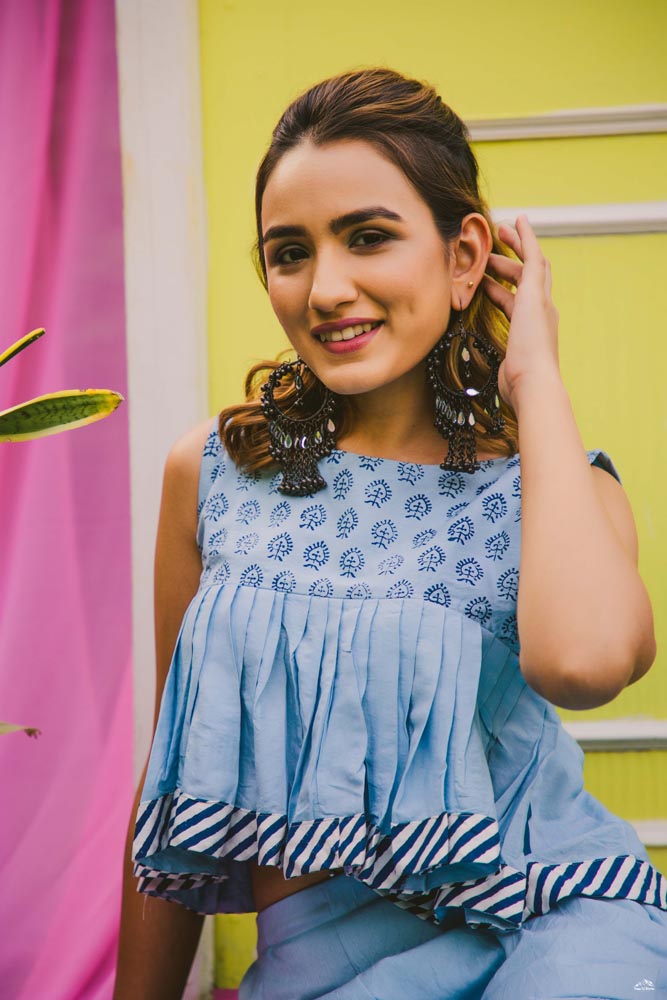 Aasmaan Top & Sharara