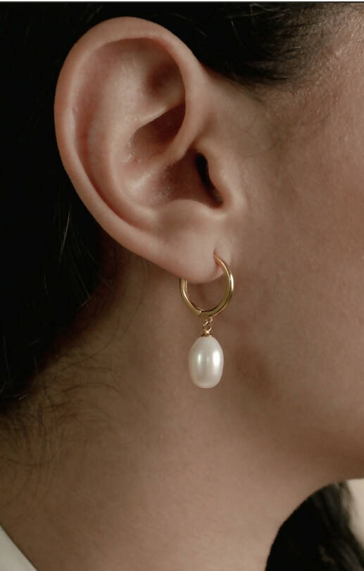 Celine Pearl Earrings