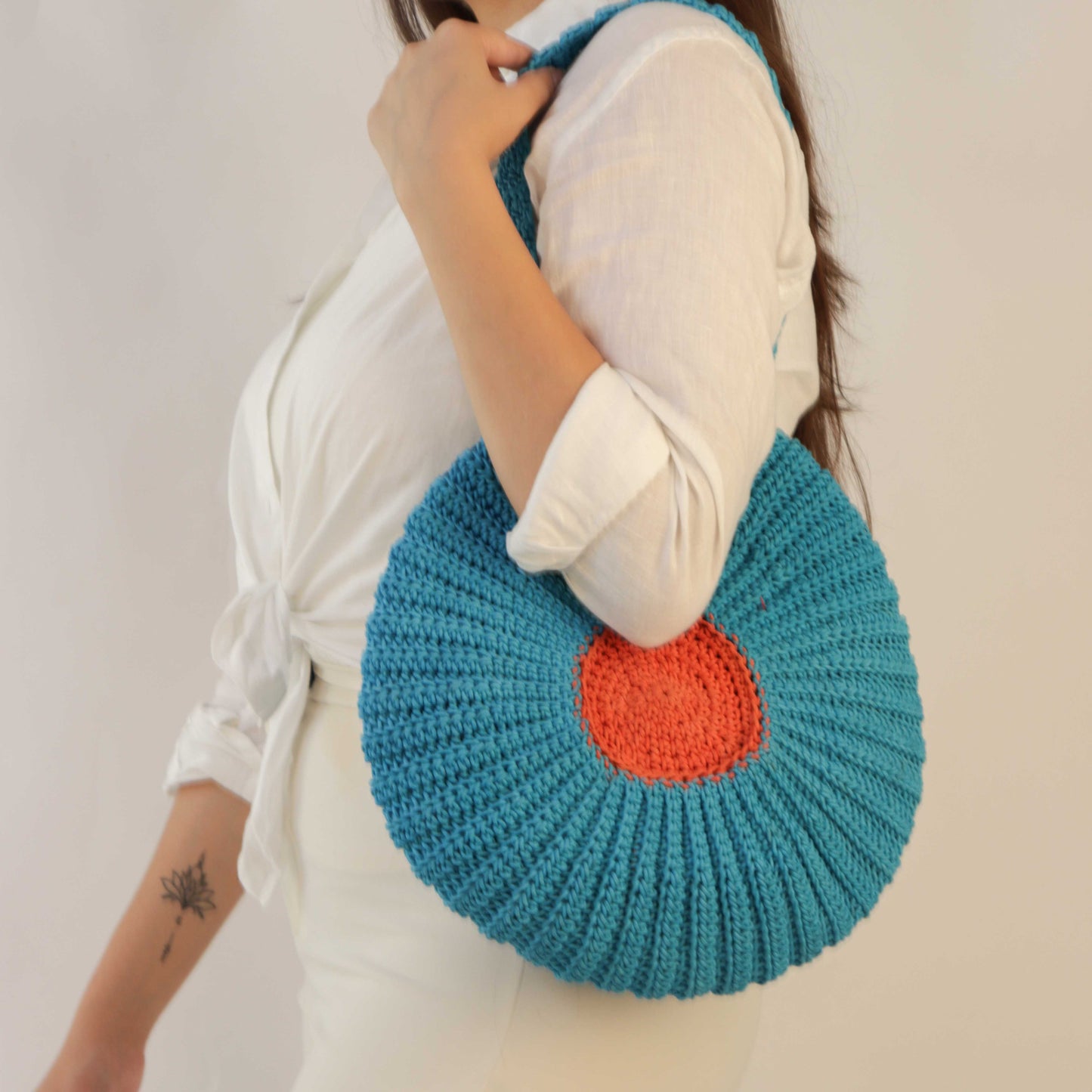 OB Cocoon crochet shoulder bag