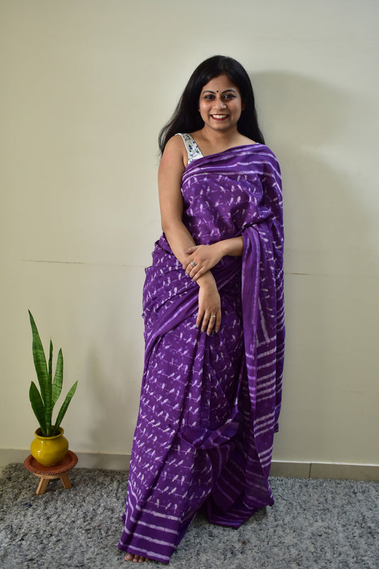 Sonchoraiya Violet Cotton Mulmul Handblock Dabu Saree