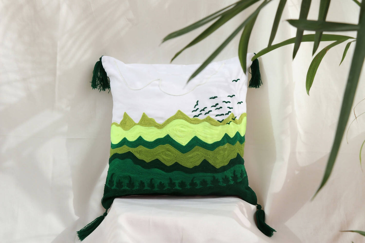 Green Scenery - Hand Embroidered (Pack of 1)