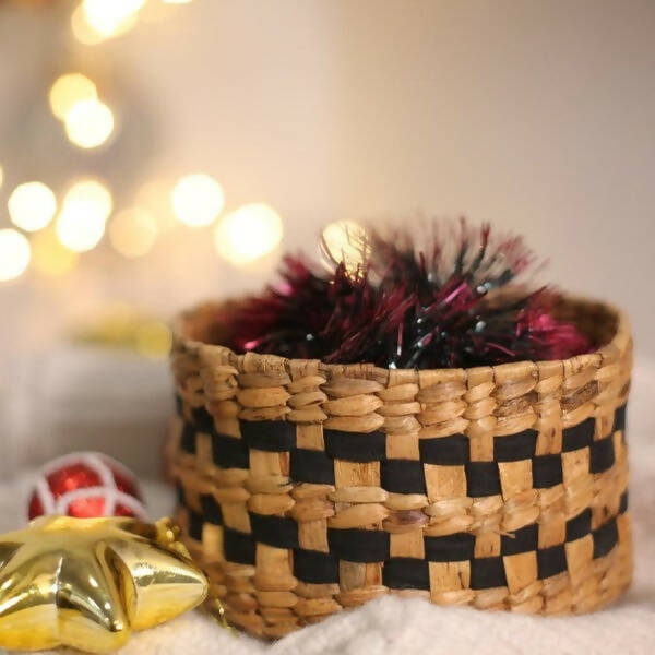 Cloth Weaved Basket & Water Hyacinth Coasters