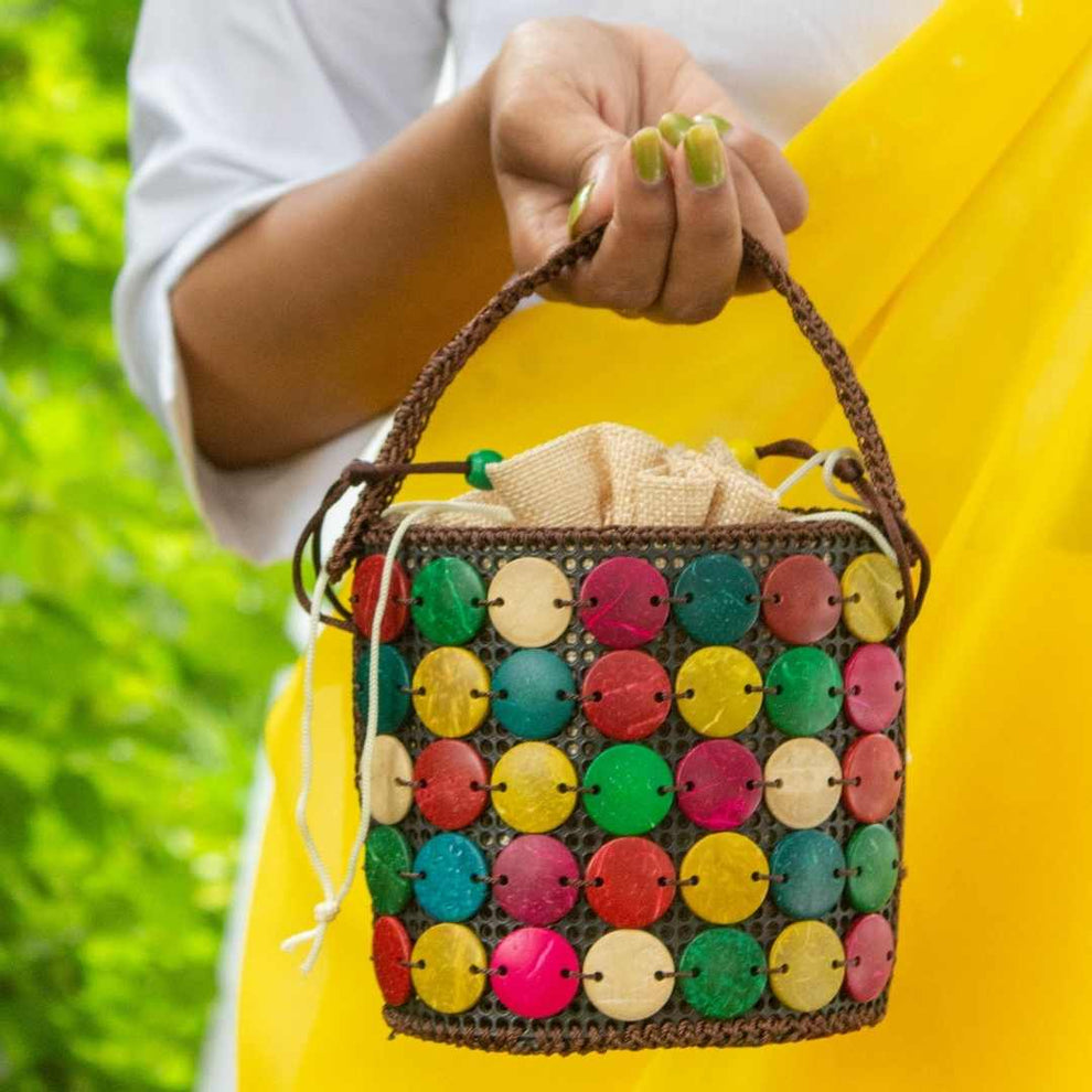 Elburs Brown Sling Bag Coconut Shell Beaded Sling bag for Women | Crossbody  Long Strap Purse | Handmade Natural Style| Hanging Purse Brown - Price in  India | Flipkart.com