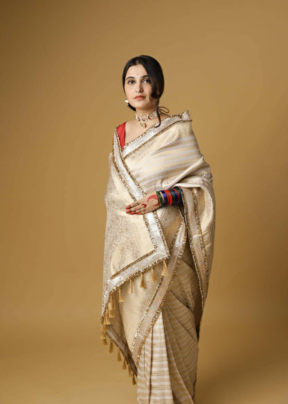 Oﬀ White Aayat Saree