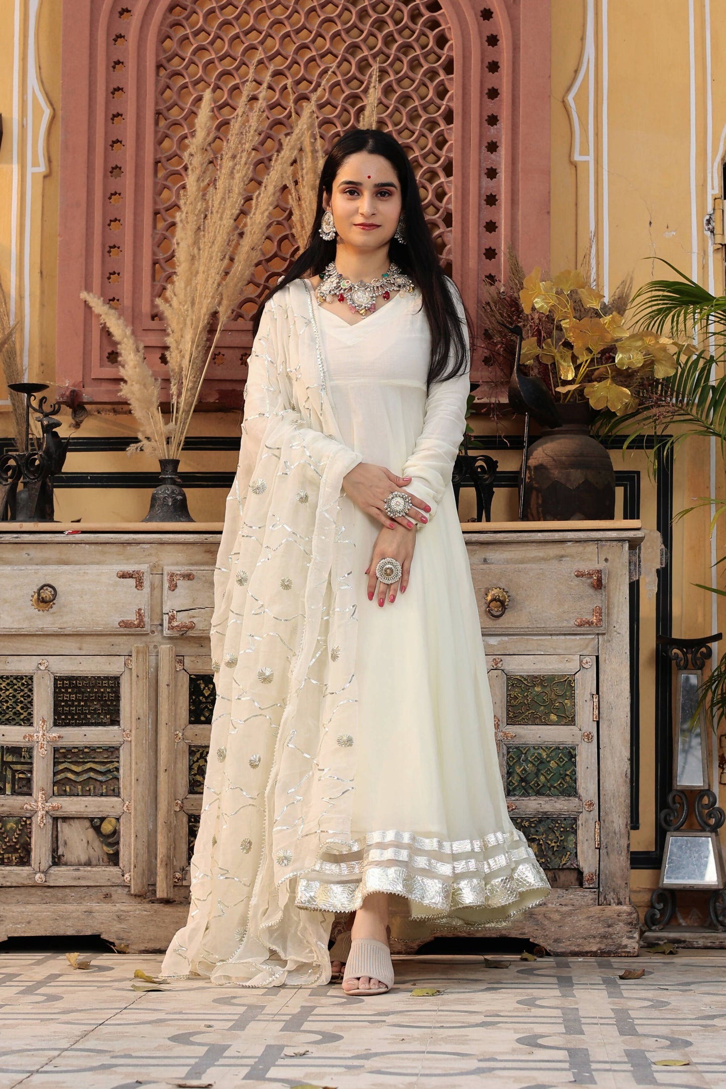 Vaniki Off White Chiffon Anarkali Set