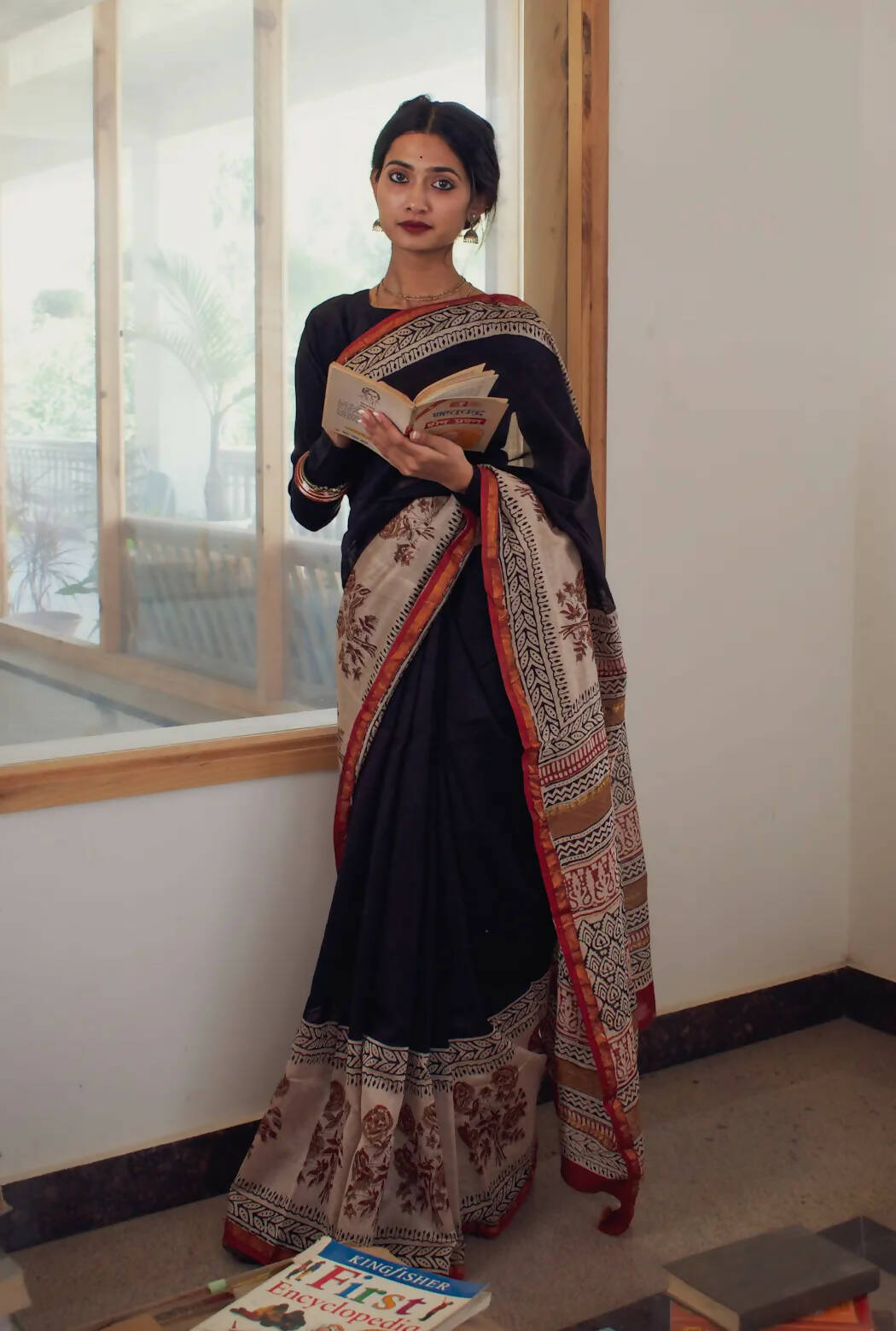 mumtaz style (9 yard?) | Saree draping styles, Saree, Indian outfits