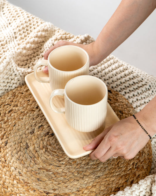 Fluted Mug With Tray (Set of Mug & Tray)