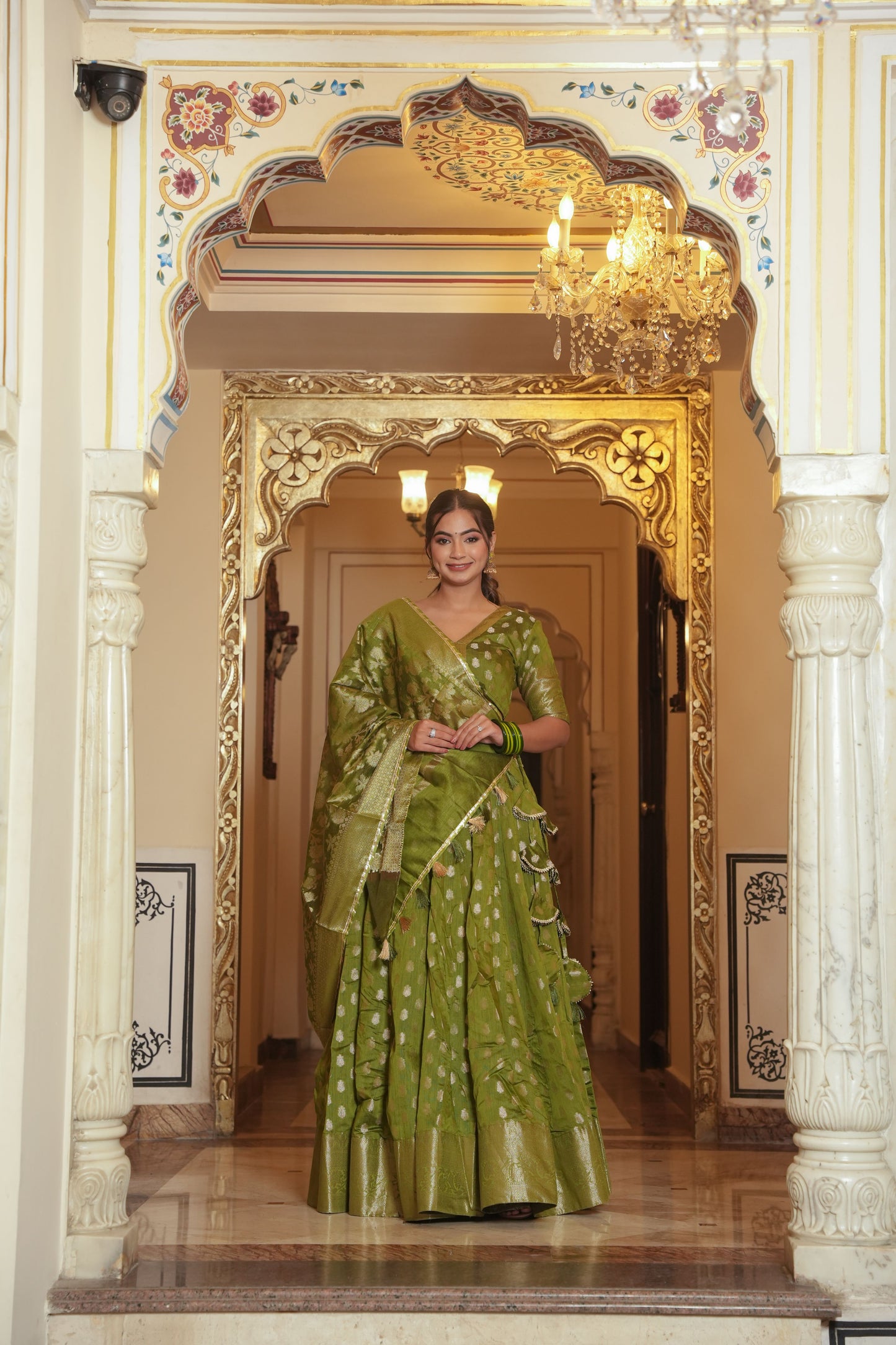 Banno Banarsi Lehenga Set