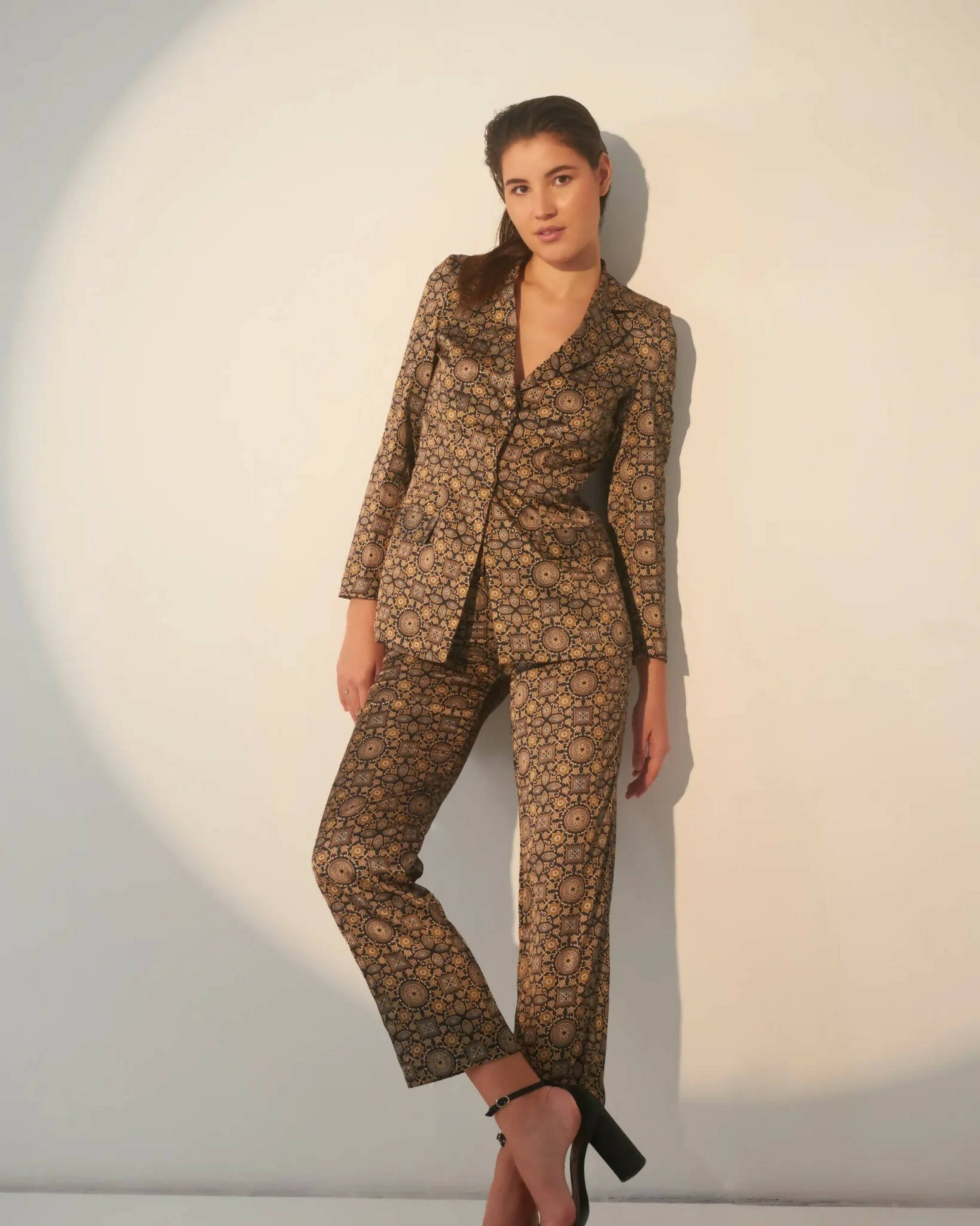 Iconic - Satin Print Blazer With Straight Pants (Set)