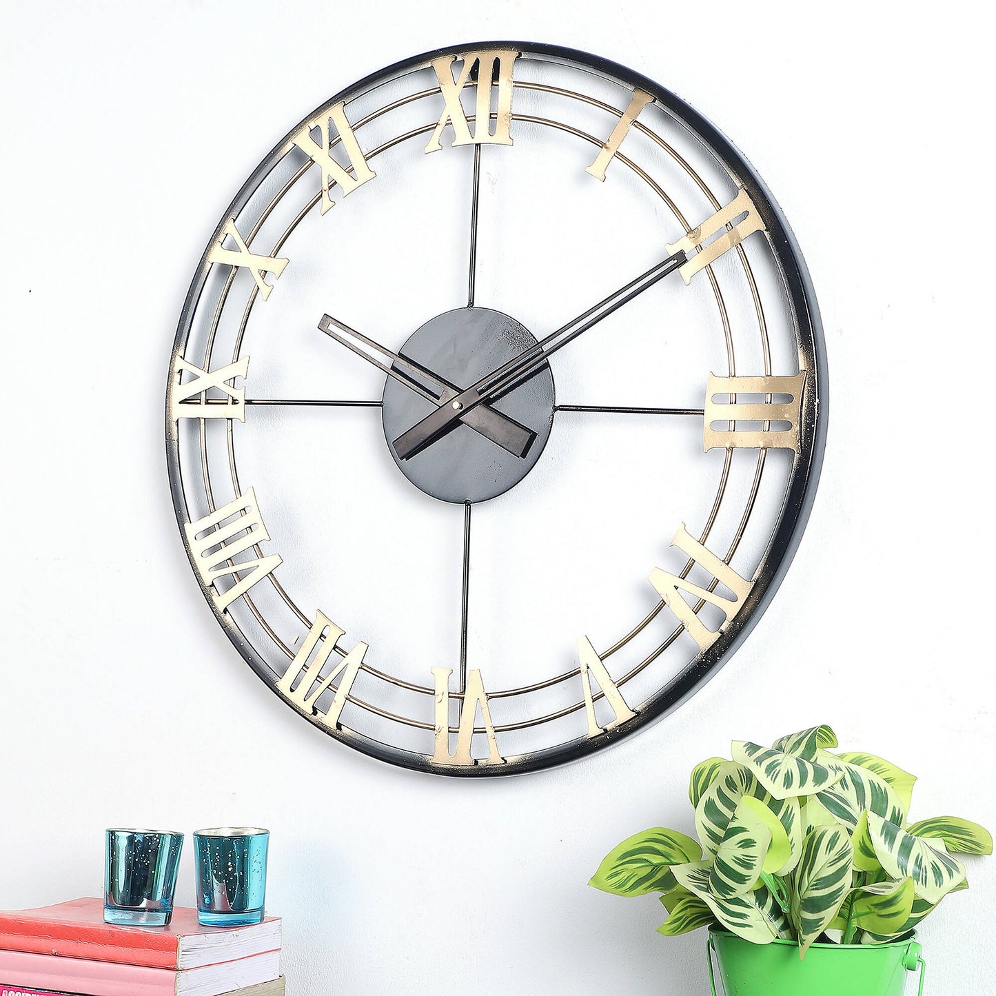 Black & Gold Roman Number Wall Clock