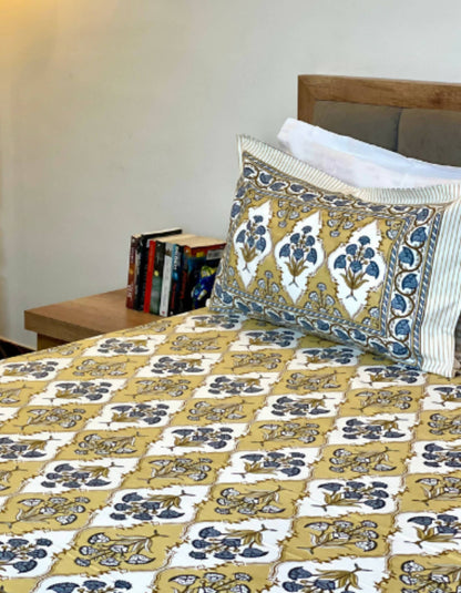 Mughal Poppy Buta Bedsheet Set