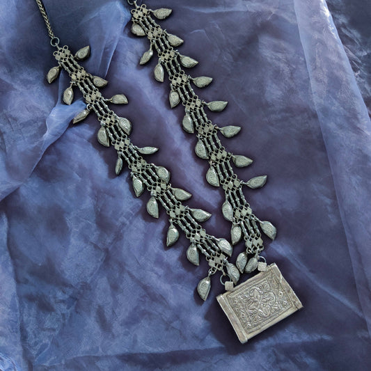 Vintage Charm Necklace