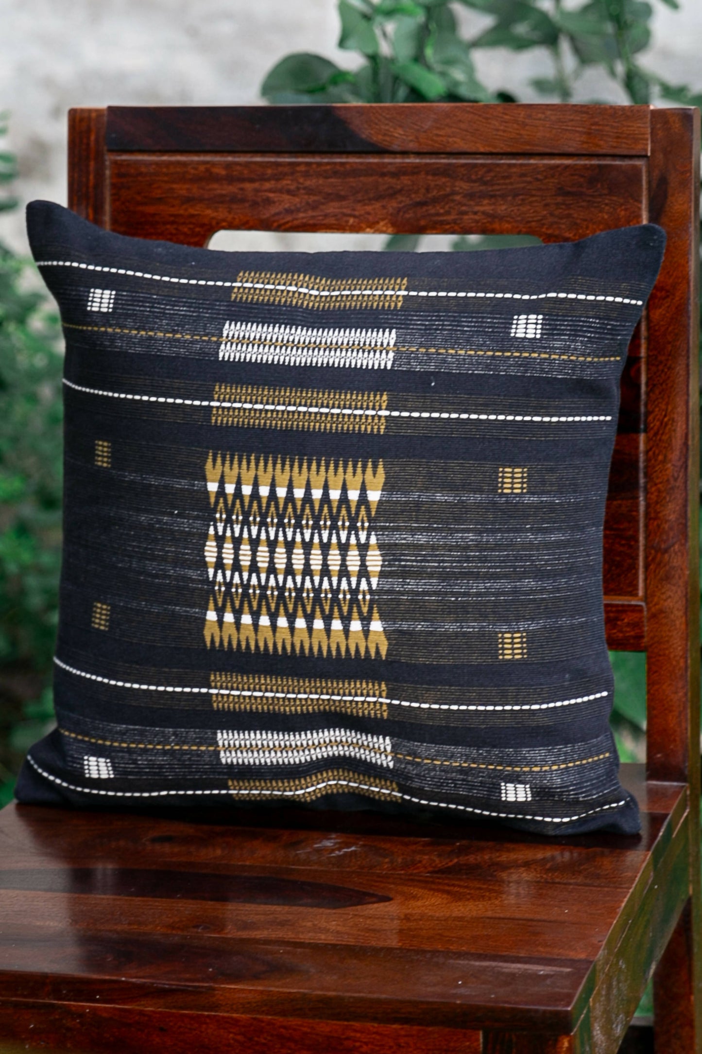 Naga Cushion Cover Black