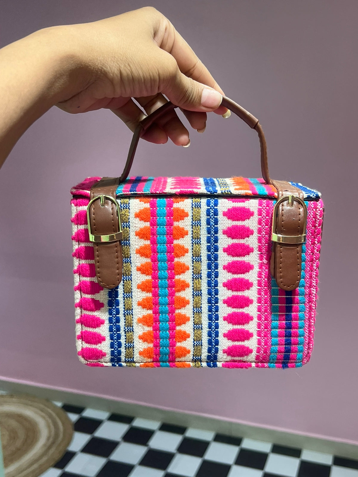 𝗔𝗷𝗿𝗮𝗸𝗵 𝗽𝗿𝗶𝗻𝘁 𝘁𝗿𝗲𝗻𝗱𝘆 𝘀𝗺𝗮𝗹𝗹... - Ikkat bags manufacturer  | Facebook