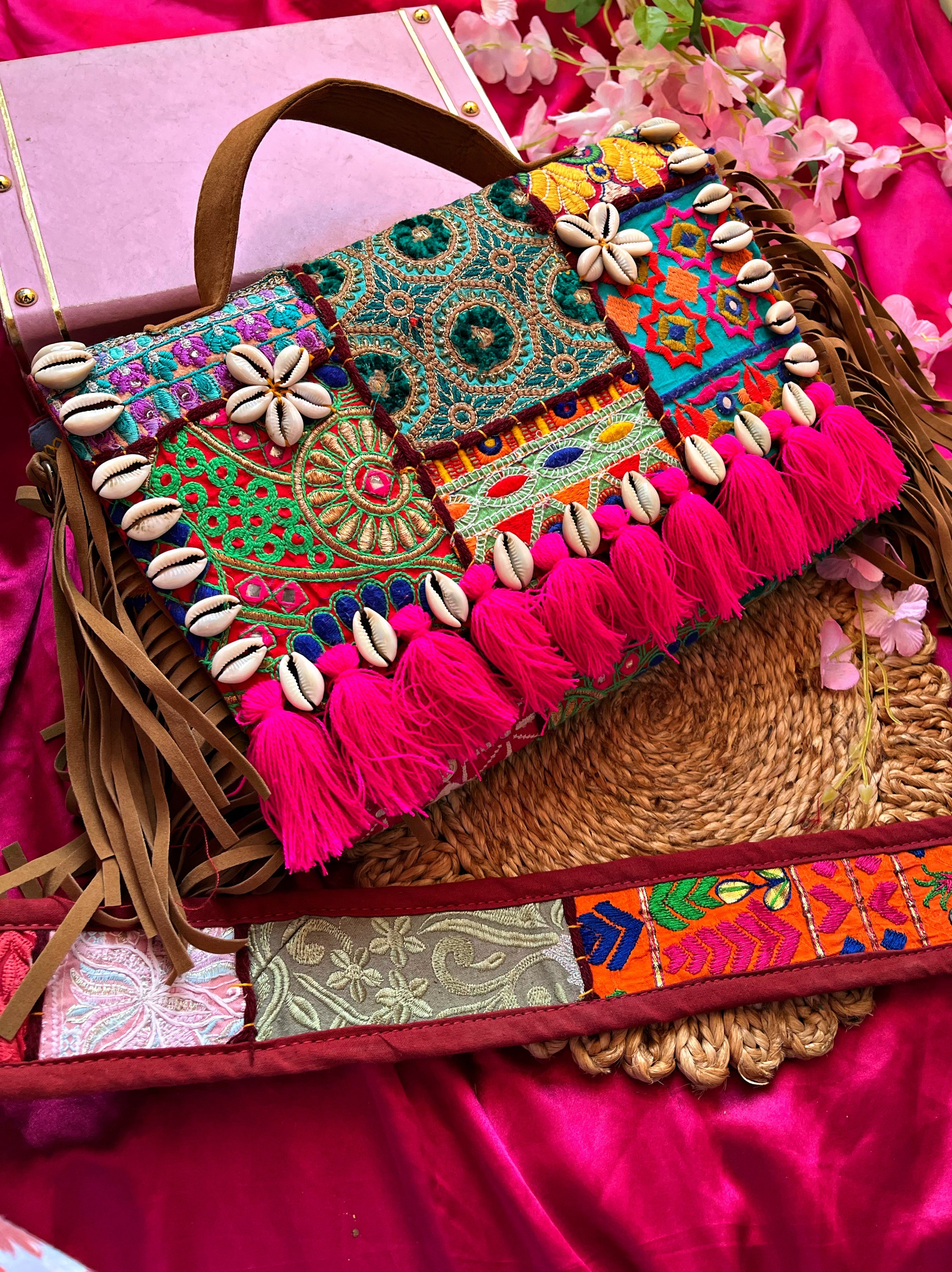 Women White & Pink Embroidered Boho Bag(Envelope Clutch) : Amazon.in:  Fashion