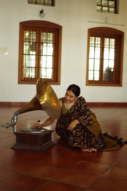 Raat Kali Ak Khwab Mein Chanderi Saree