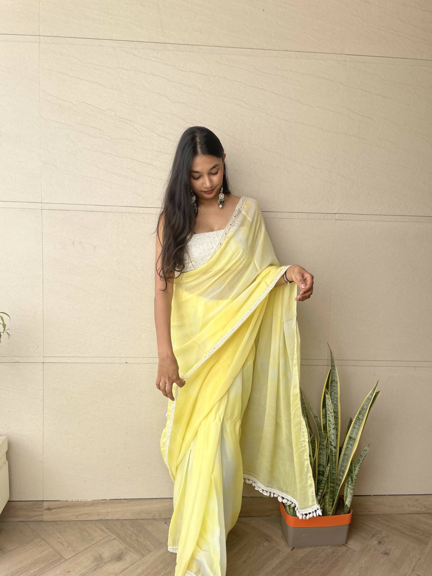 Shell Border Chiffon Saree