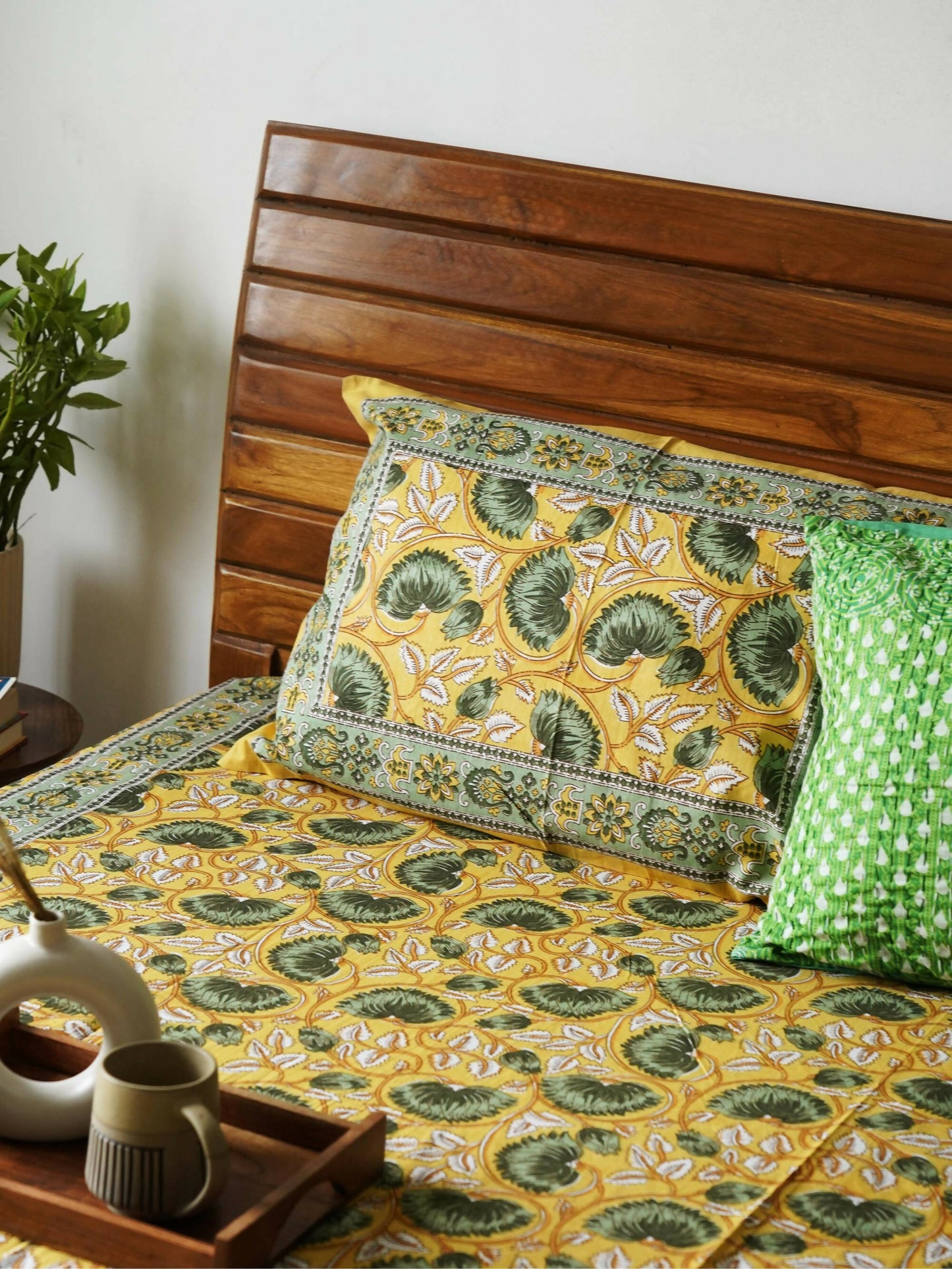 Begum Yellow King Size Double Bed Bedsheet