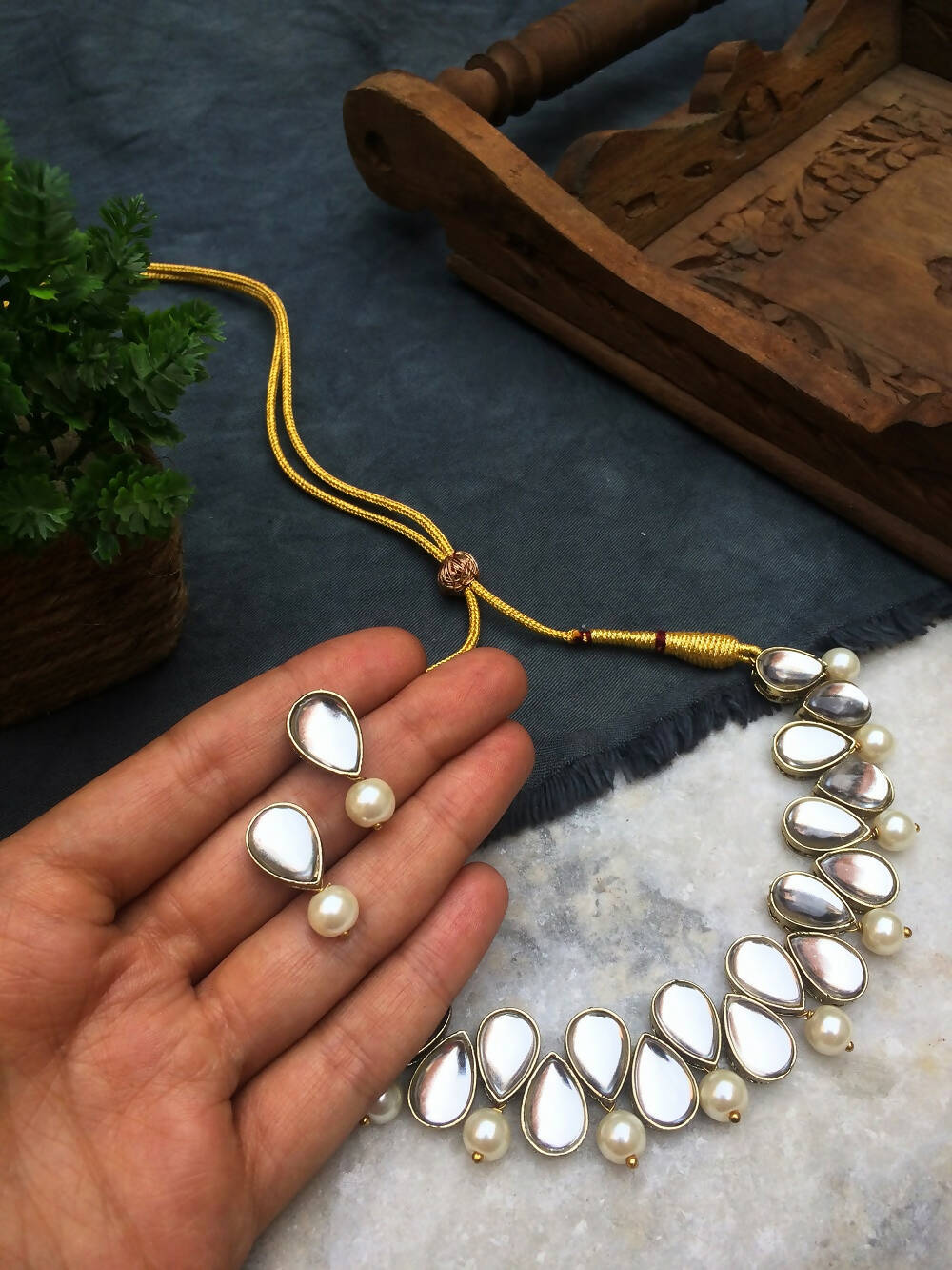 Kundan and Pearl Necklace - Big