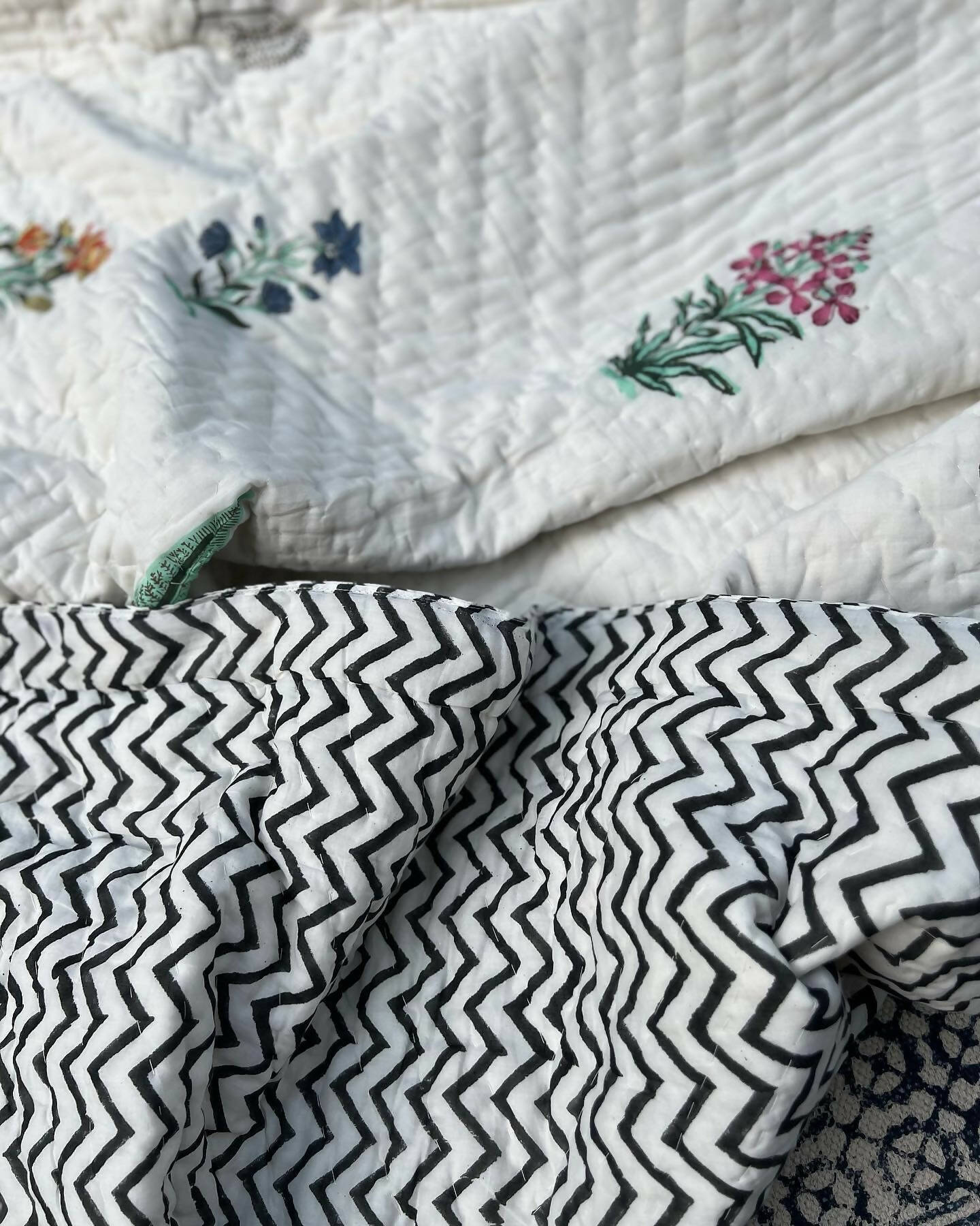 Reversible Hand Block Quilt | Black Zig-zag