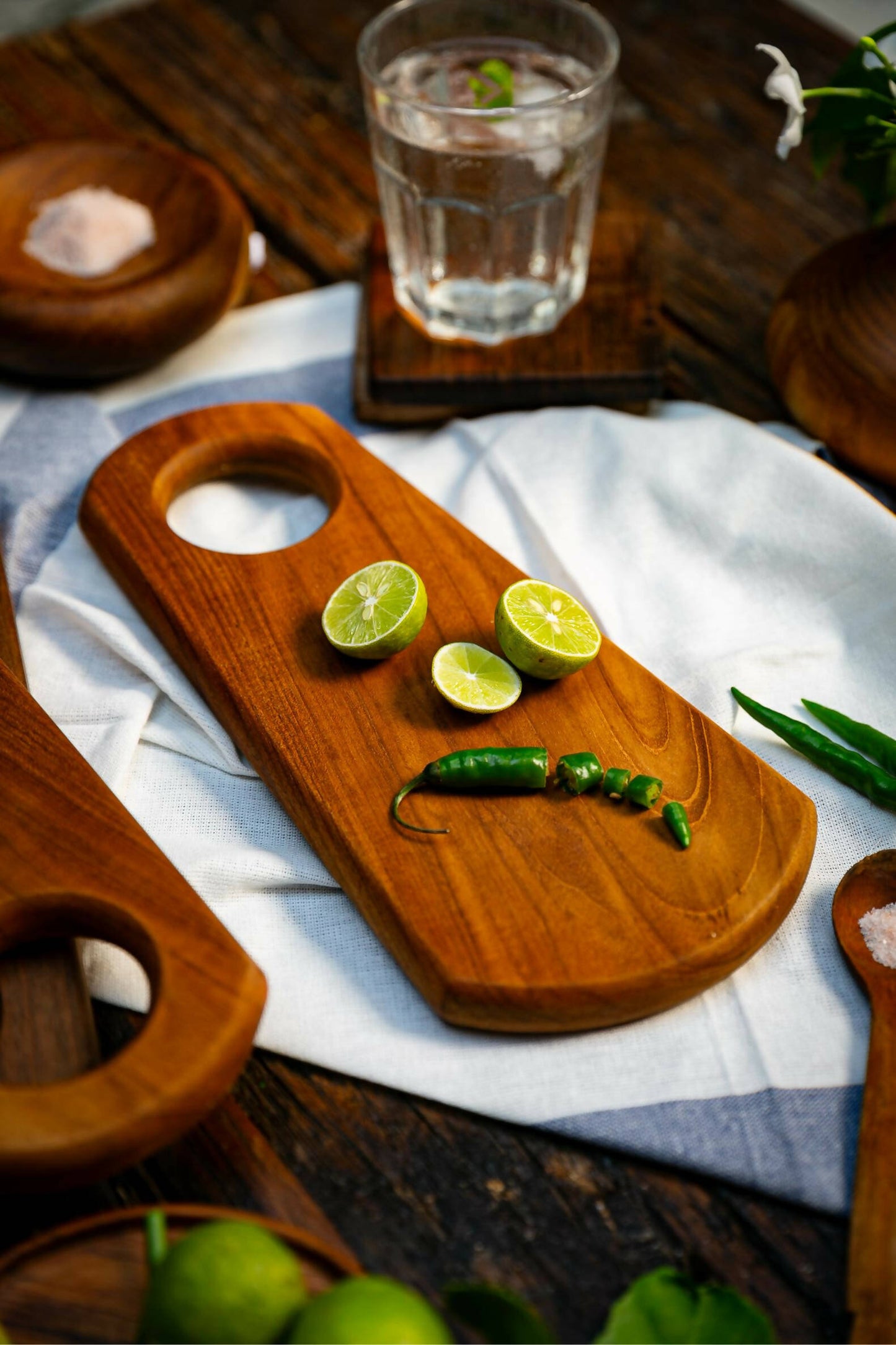 Solid Teak Wood Chopping Board/Serving Board Paddle Board