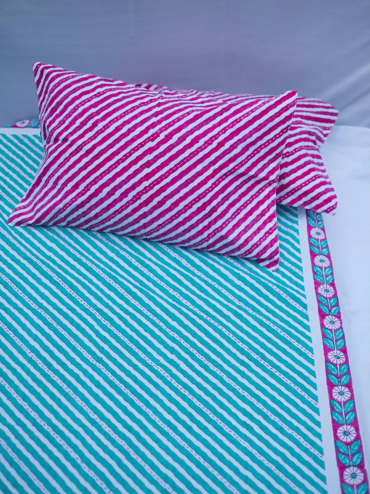 Diagonal Stripe Kantha Bedsheet