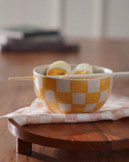 Ela- Ramen/Noodle Bowl with chopstick holder