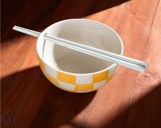 Ela- Ramen/Noodle Bowl with chopstick holder