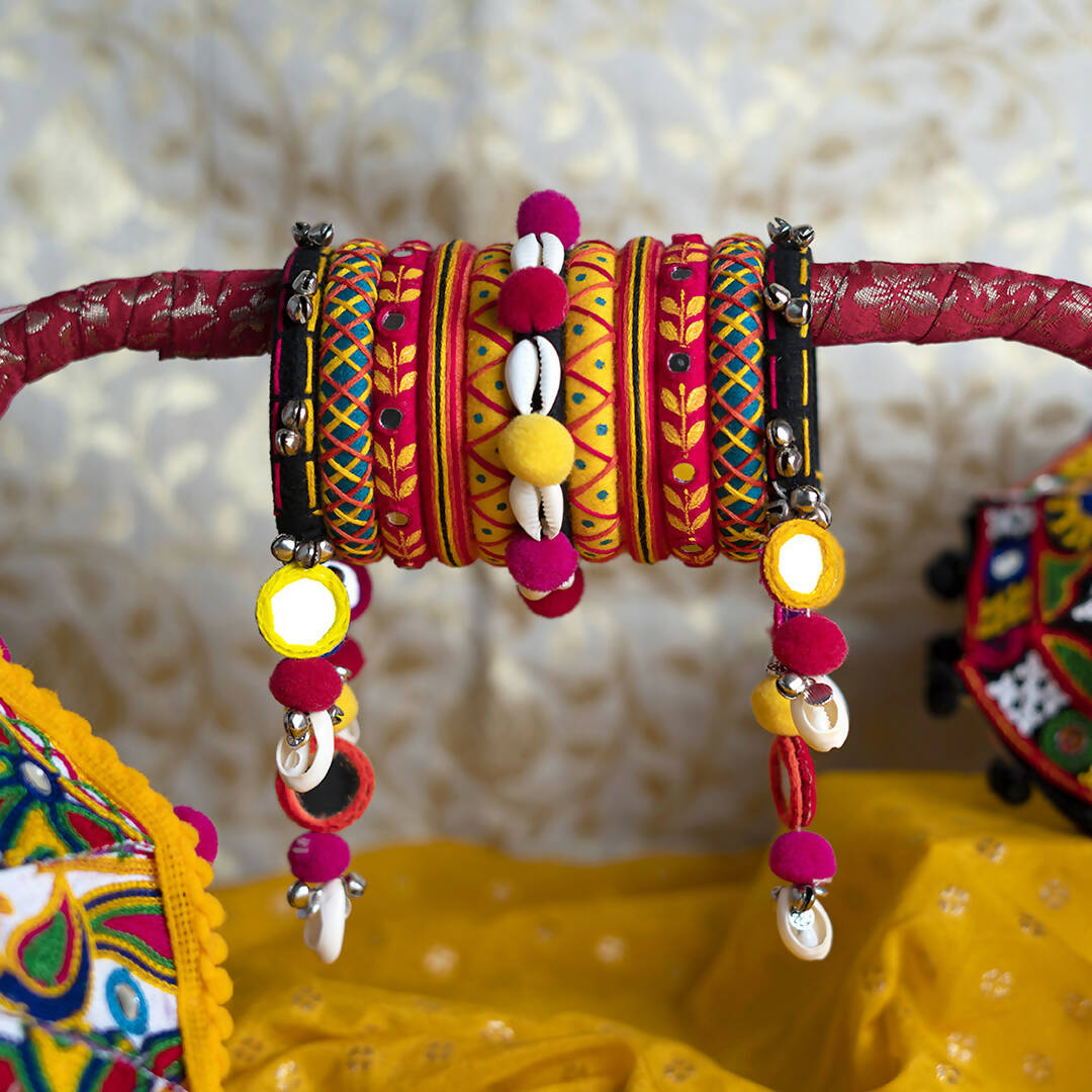 Ragini Shell Bangle Set