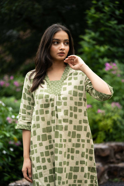 Meera Kurta Set