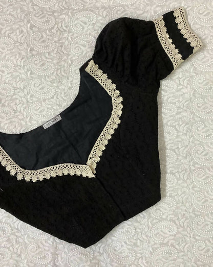 Black Tulip Puff Sleeves Non padded Blouse