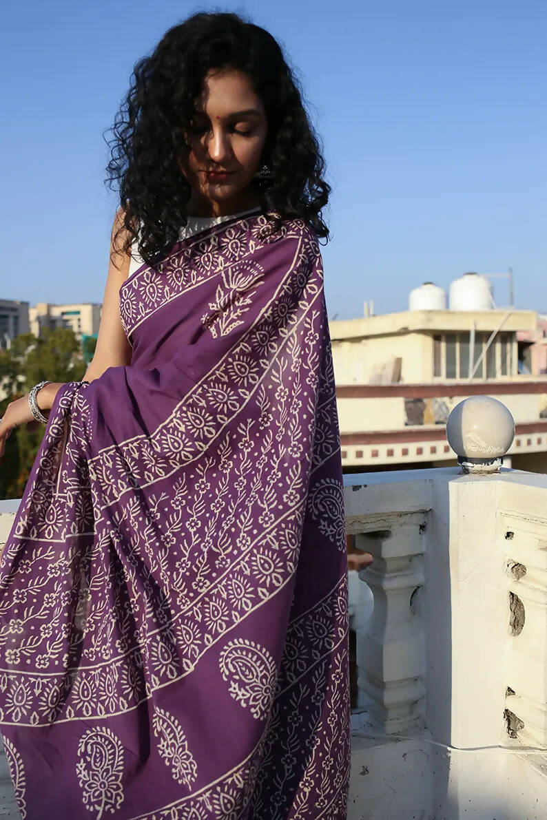 Buy the elegant Purple Zari Work Kanjivaram Saree online-Karagiri