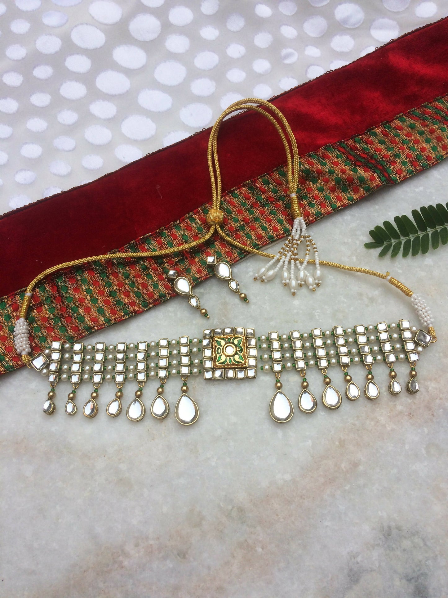 Square Kundan and Pearl Choker Necklace